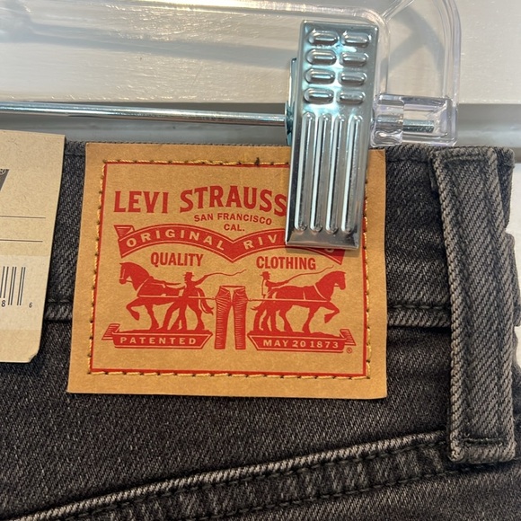 Levi's Black Wedgie Straight Jeans Classic Style size 27x28. NWT! - Picture 10 of 15